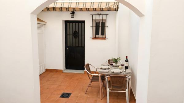 Apartamento Con Aire Acondicionado Y Patio Ideal Para Mascosta Solo Alquilamos Familias Y Parejas - Conil de la Frontera