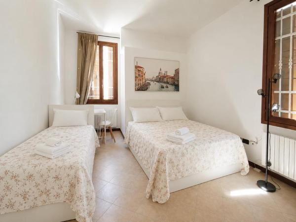 Vinos Apartments - Mestre