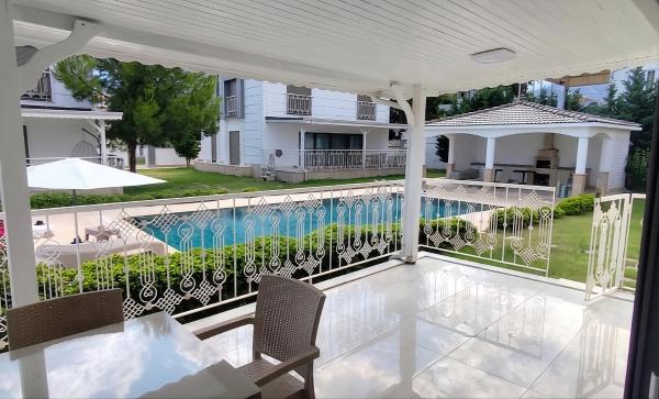 Spacious Villa Near Göynük Canyon With Resort Pool - Konyaaltı