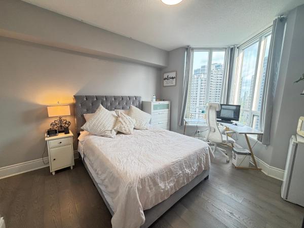 Home Stay - Upscale Private Room With Top Amenities And Scenic View - Toronto