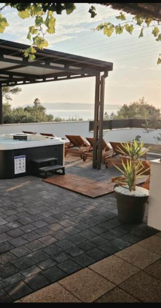 Apartment Marina Sea View & Jacuzzi - Makarska