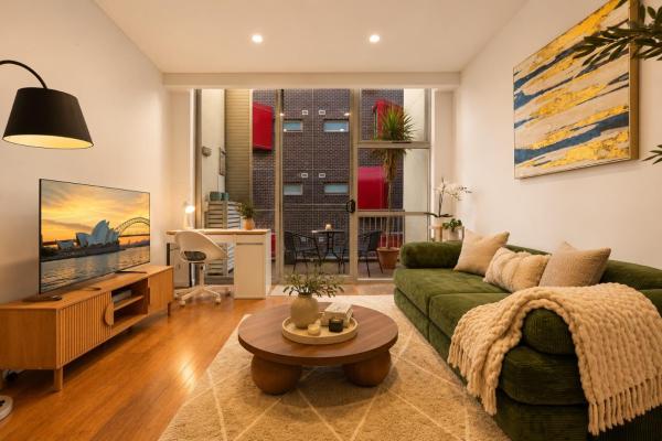 Split-level Stay Walk To Rpa & Sydney Uni - Sydney