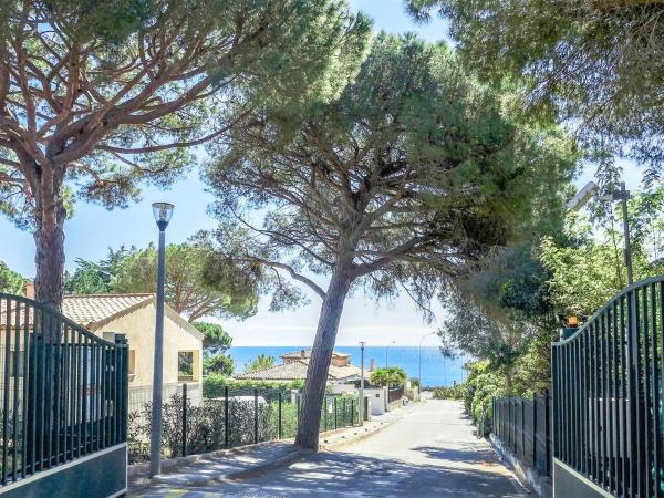 One Bedroom Sea View By Sweet Accommodation - Sainte-Maxime
