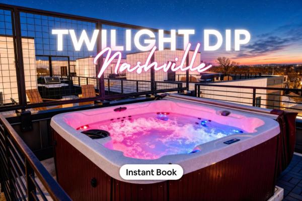 Nashville Escape With Skyline Deck And Hot Tub - Nashville, TN