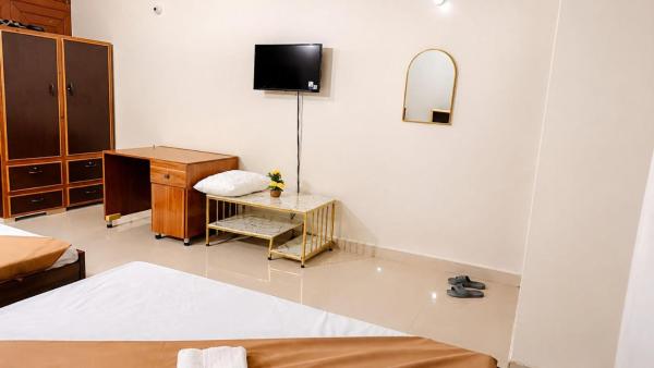 Veloura Spacious Master Double Room - Karachi