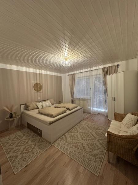 Renovierte Ferienwohnung Zum Weiherer Krabb - Rothenberg