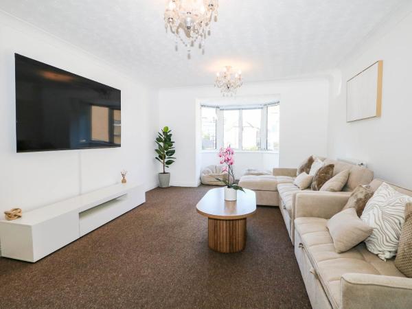 4 Atlantic Close - Southampton