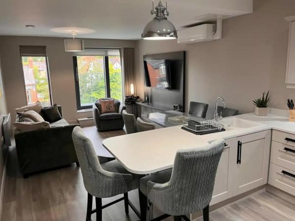 Sleeps 4 With Balcony - Belfast