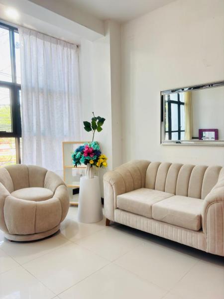 Apartamento Frente A La Dulcera Villa Roncal - Ucayali