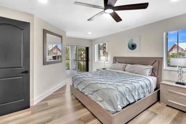 Ft Lauderdale Beach House Private Room W Balcony - Fort Lauderdale, FL