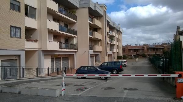 A la foto es mostra l'objecte A casa con Stefania situat a la ciutat de Settecamini.