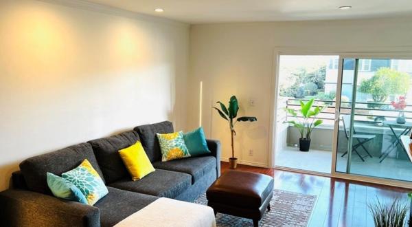 Two Bedroom Coastal Retreat Steps From The Beach - 리돈도비치