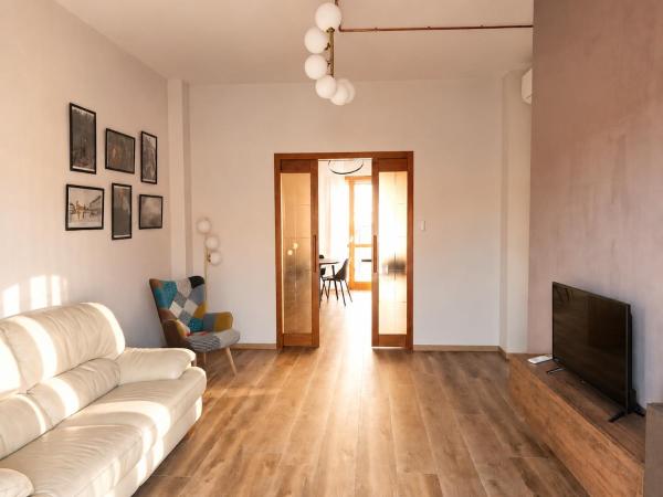 Casa Angelini, Spacious Apartment Near The Center - Alba, CN