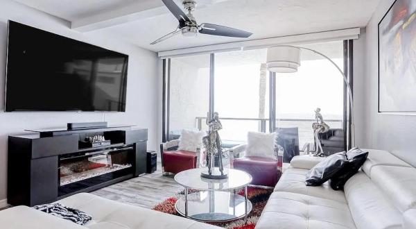 Panoramic Penthouse Above Clearwater Beach - Dunedin, FL