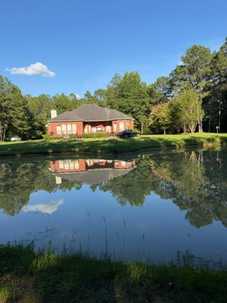 Au Gameday Tailgate Lake House, Fishing - Auburn, AL