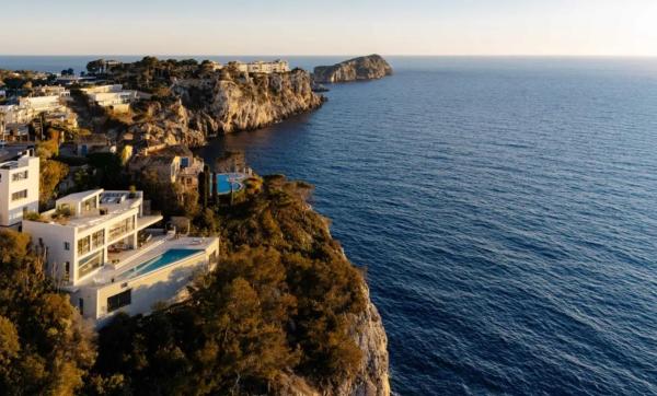 Seafront Retreat - Peguera