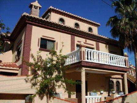 A la foto es mostra l'objecte Casa Mariana situat a la ciutat de Almuñécar.