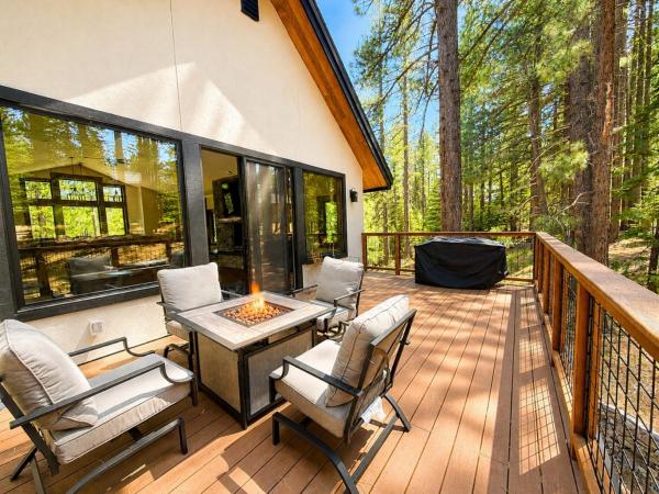 Paradise On Pioneer - New 6 Bedroom W Pool Table - Lake Tahoe