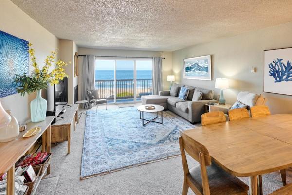 Oceanview Condo - Second Floor - Pet Friendly - Lincoln City, OR