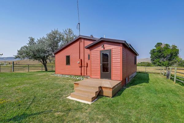 Stillwater River Cabin: Private Access To Fishing - Montana