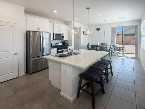 Modern 3br Casa Grande Retreat Pool Access I-10 - Casa Grande, AZ