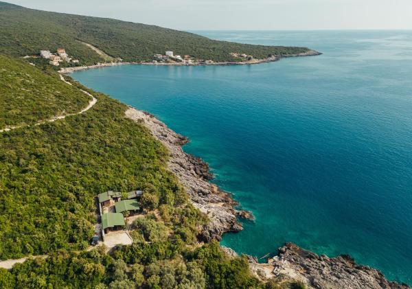 Zukovica Retreat Private Seafront - Kotor