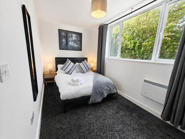 Modern Flat Near Stockport Centre - Stockport