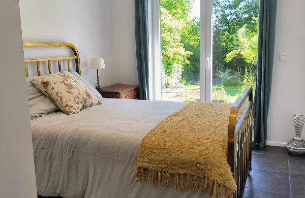 Warm, Charming Vintage-style Room By Mariem - 滑鐵盧