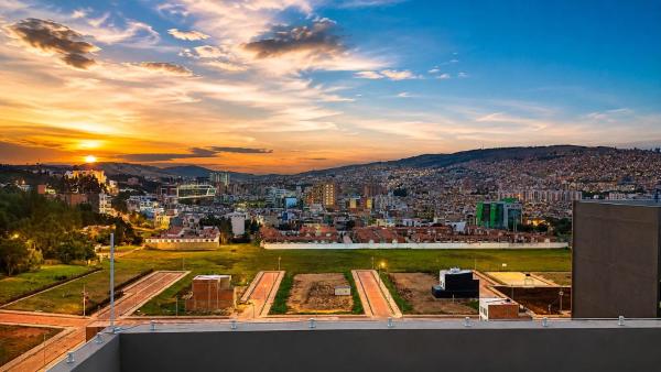Reserva Del Bosque Frente Al Cc Viva Avenida Universitaria #53-114 Tunja - Tunja