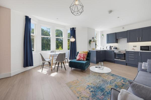Central Cardiff Apartments - Free Parking - Cardiff