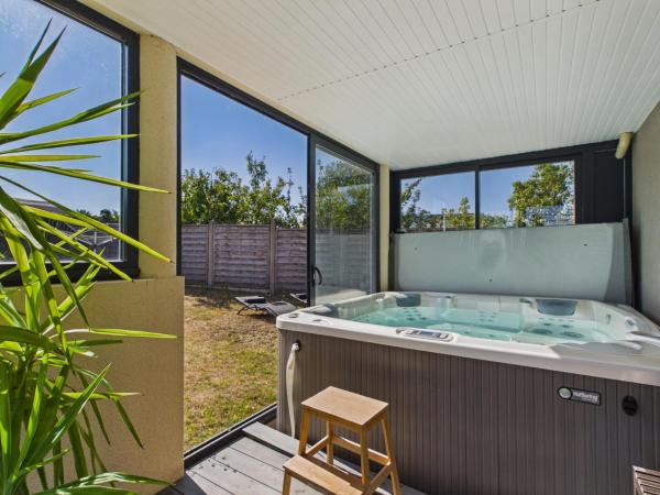Maison 4 Pers, Spa & Jardin, Plage à 200 M - Plage de Kerlouan (Boutrouilles)