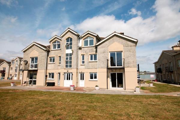 Beachfront 2br Steps From Tramore Beach - Waterford