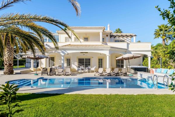 Alcore Luxury Golf Villa At Alto Golf, Alvor - Portimão