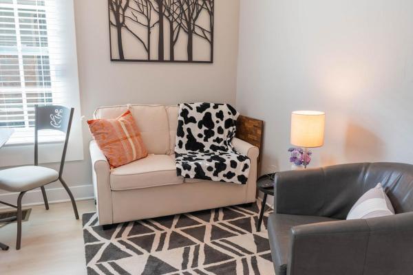 Cute & Compact 1br Easy Walk To Downtown Historic District - St. Augustine, FL