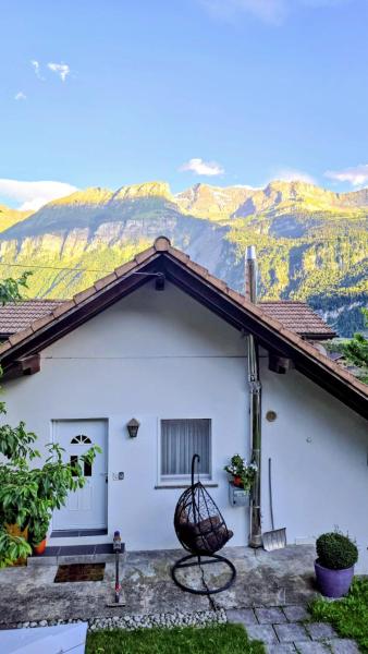 Big 3-bedroom Flat With New Kitchen - Brienz