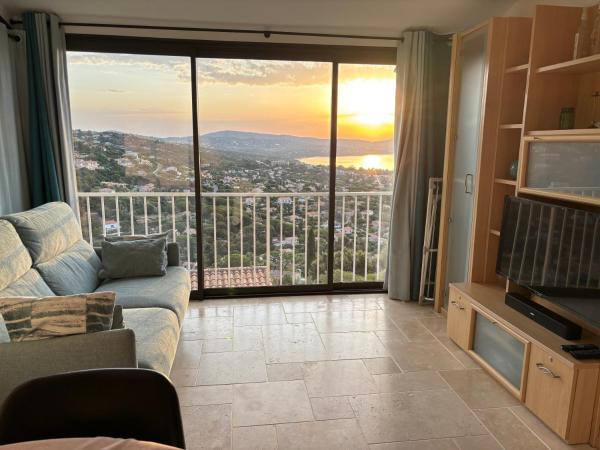 Unptitparadis, Piscine, Jardin, Vue Panoramique Mer, Tout Confort, Calme - Cavalaire-sur-Mer
