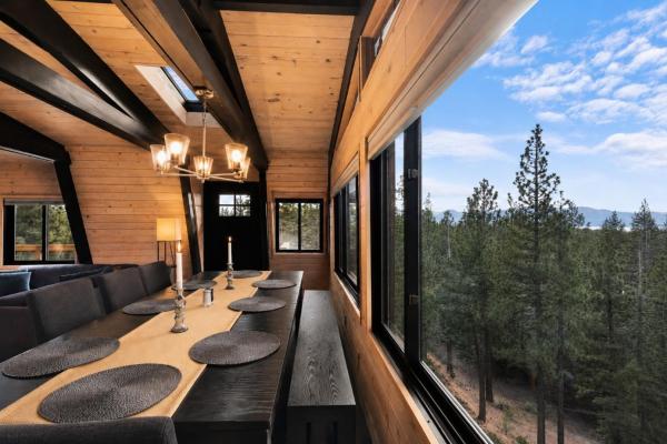 Tahoe Sanctuary - Hot Tub Sauna - Mtn Lake Views - Air Conditioning - South Lake Tahoe, CA