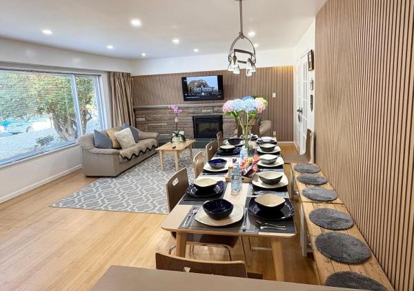 Oakridge Family Retreat - Spacious -Free Parking- Garden - Near Skytrain& Yvr - Vancouver