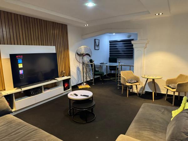Cozy 1 Bedroom Short Let, Gra - Benin City