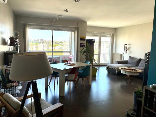 Chambres Climatisées - Direct Gare Et Proche Université - Meyzieu