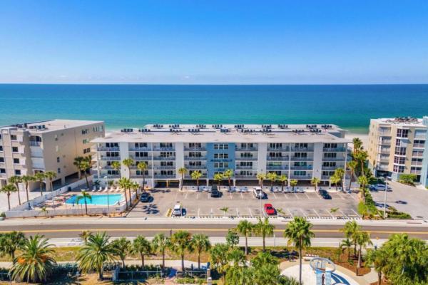 Escape To Beach Oasis! Family Friendly, Updated Beachside Condo With Heated Pool! - Indian Shores, FL