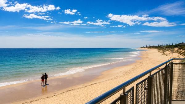 Ocean Views Opposite Back Beach Near Hungry Hollow - Bunbury