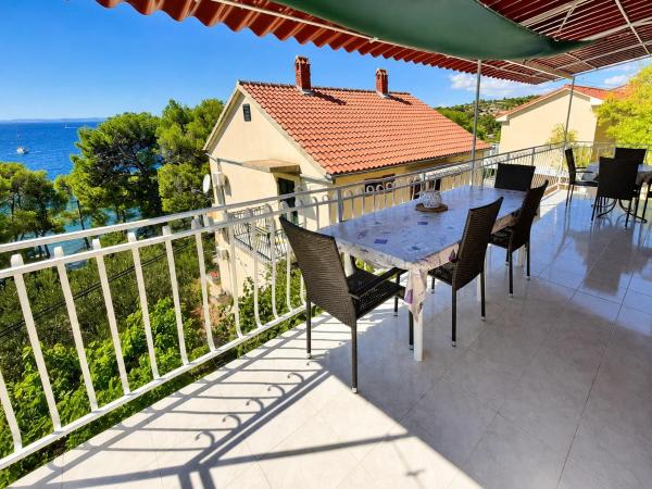 Apartman Miljenko Terasea - Pirovac