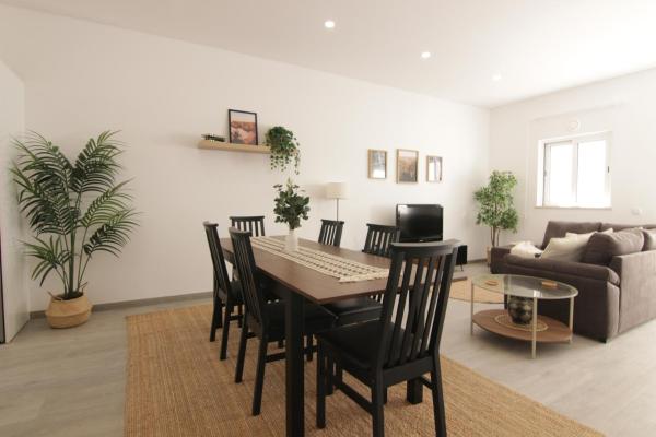 2-bdr Apartment With Private Patio, Central Faro - Faro