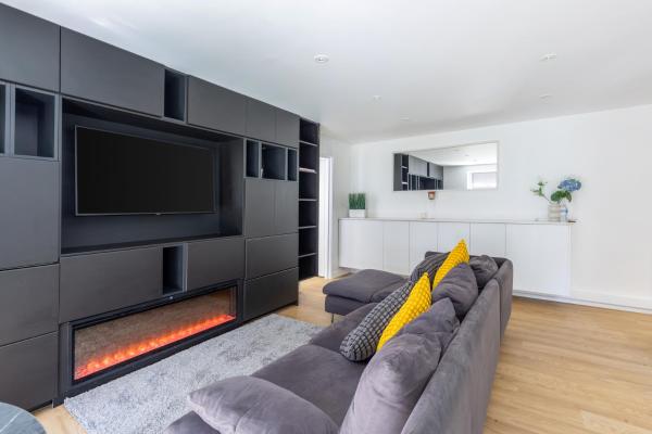 Luxury 2br Ealing Broadway Apartment With Free Parking - Twickenham