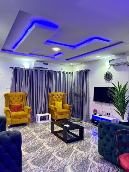 3 Bedroom Apartment 5 Mins To Mmia Airport - Lagos
