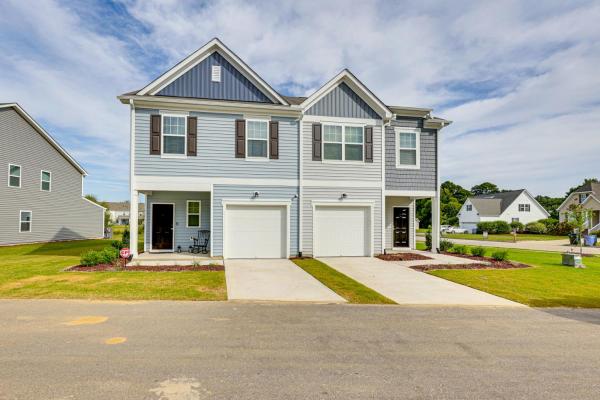 2 Townhome Retreat | Sleeps 12 | 40 Min To Raleigh - Wilson, NC