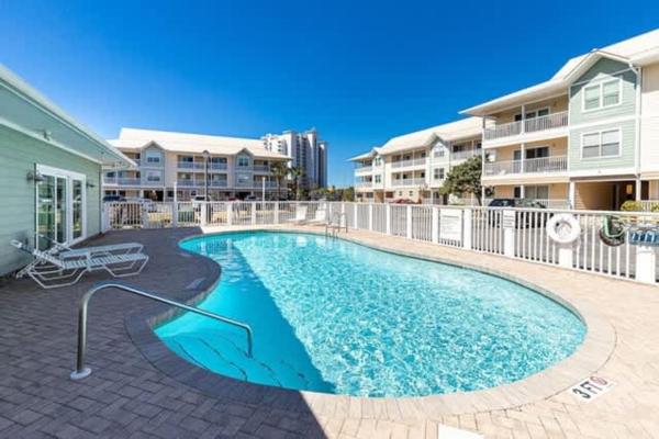 Beachside Condo In Miramar Beach - Destin, FL