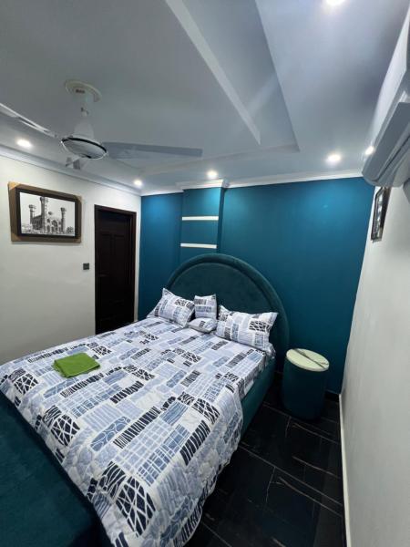 Cozy Embrace Luxury 2-bhk Apartment - Lahore