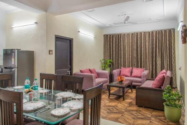 The Platinum Penthouse L Mountain View L Self Cooking L Kitchen L 1bhk Apts - Kasauli